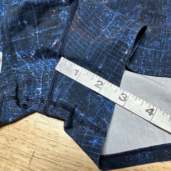 Lululemon Speed Up Short 2.5" City Lights Multi Black Blue Women's Size 4 EUC - Picture 7 of 7